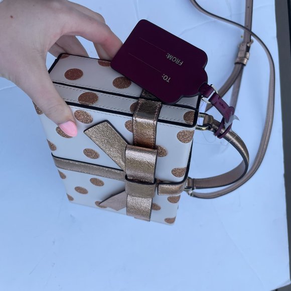 Kate Spade New York Crossbody Bag Wrapping Party Gift Box Bag Parchment Gold - Picture 7 of 13